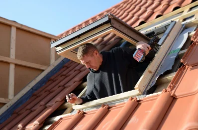 Pose de fenêtres de toit Velux à Beynac